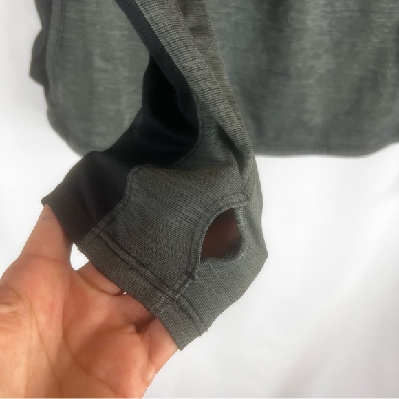 The North Face Women's Gray/ Black Long Sleeve Top Size: S - Picture 8 of 12